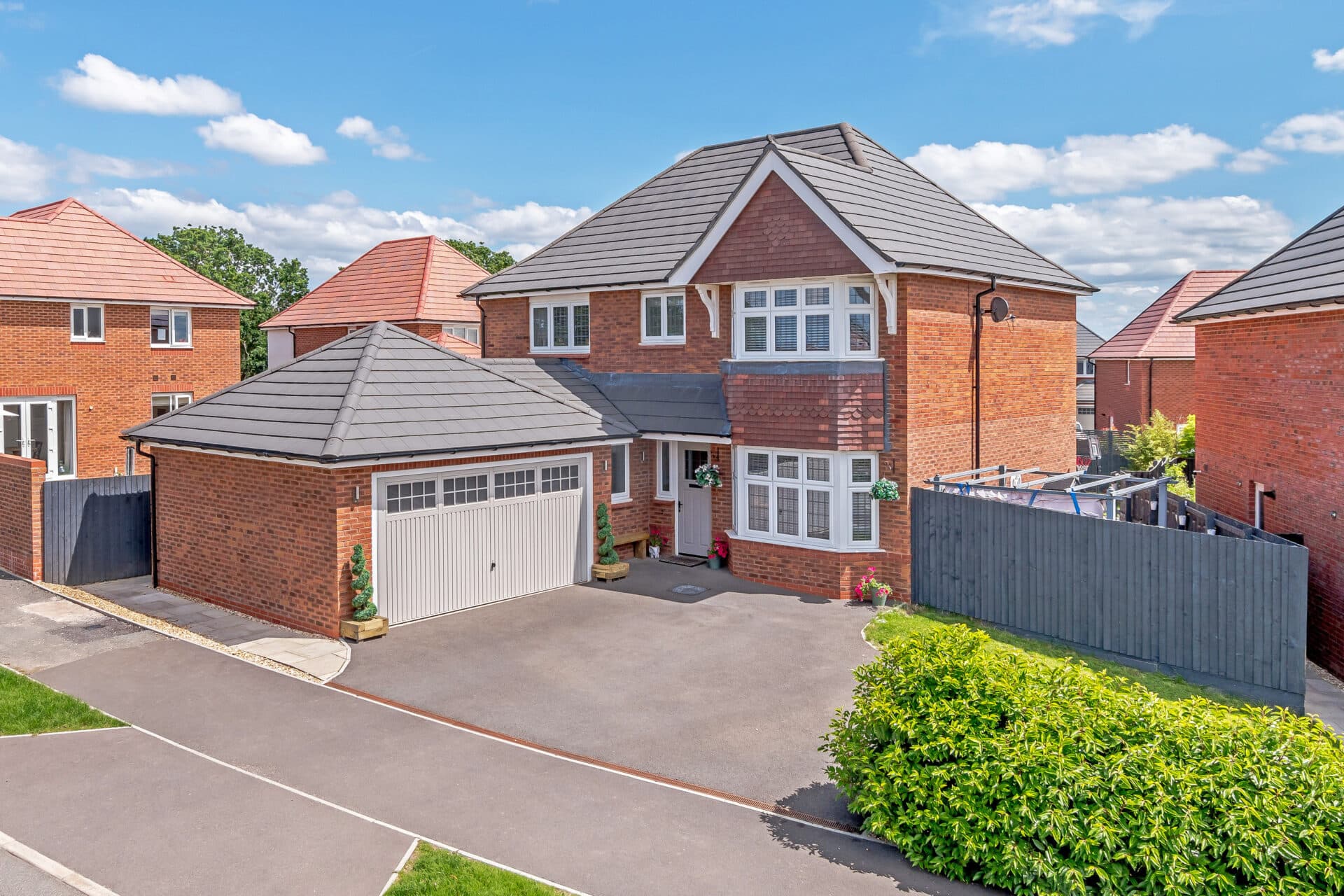 Rhodfa Gladstone, Penymynydd, CH4