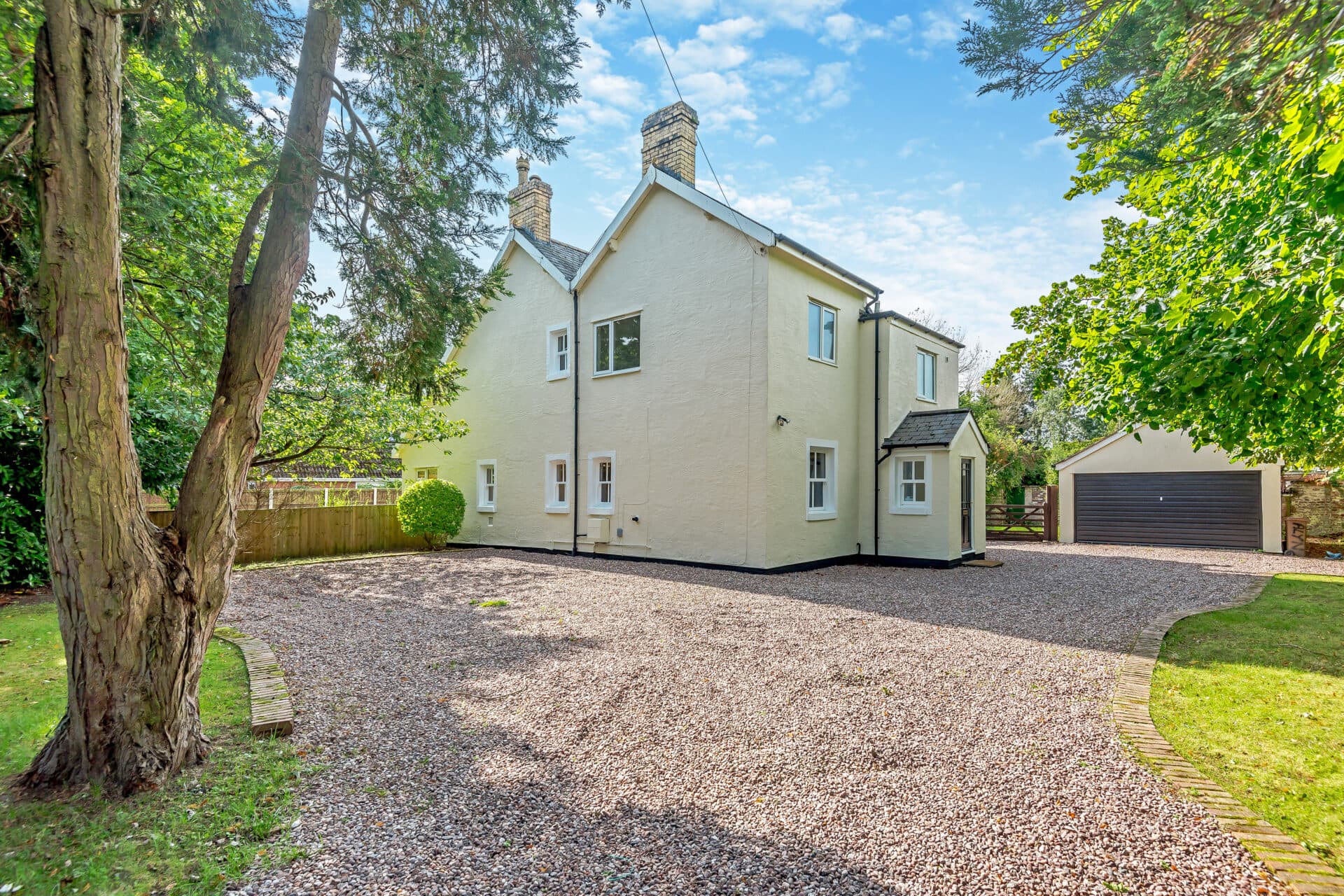 Abbotts Lane, Penyffordd, CH4