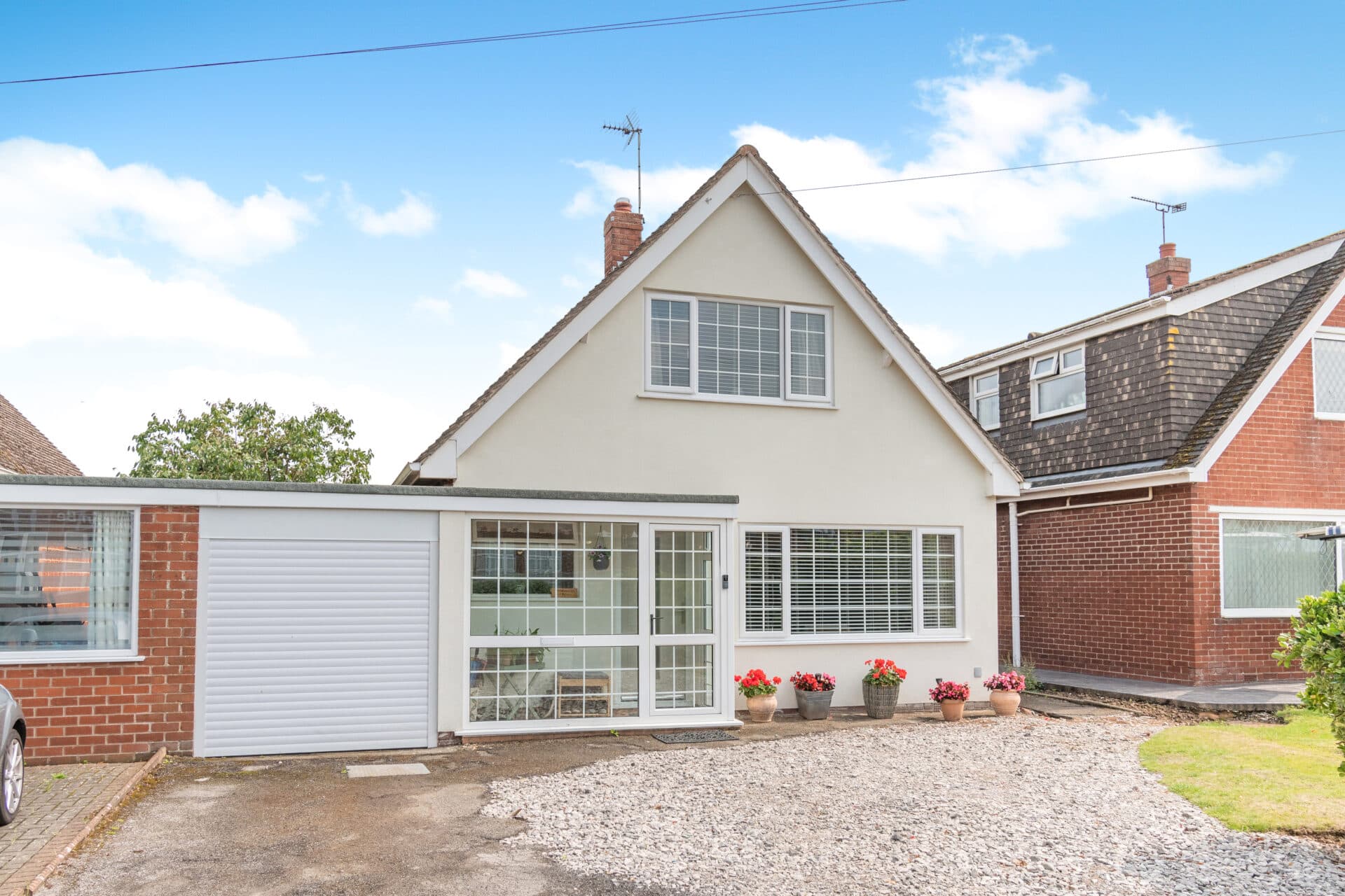 Broughton Hall Road, Broughton, CH4