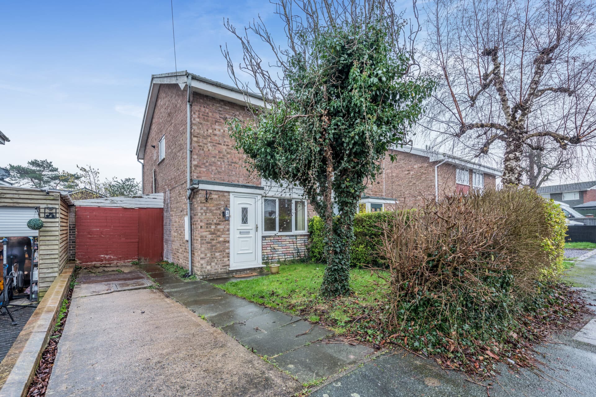 Pine Tree Close, Broughton, CH4