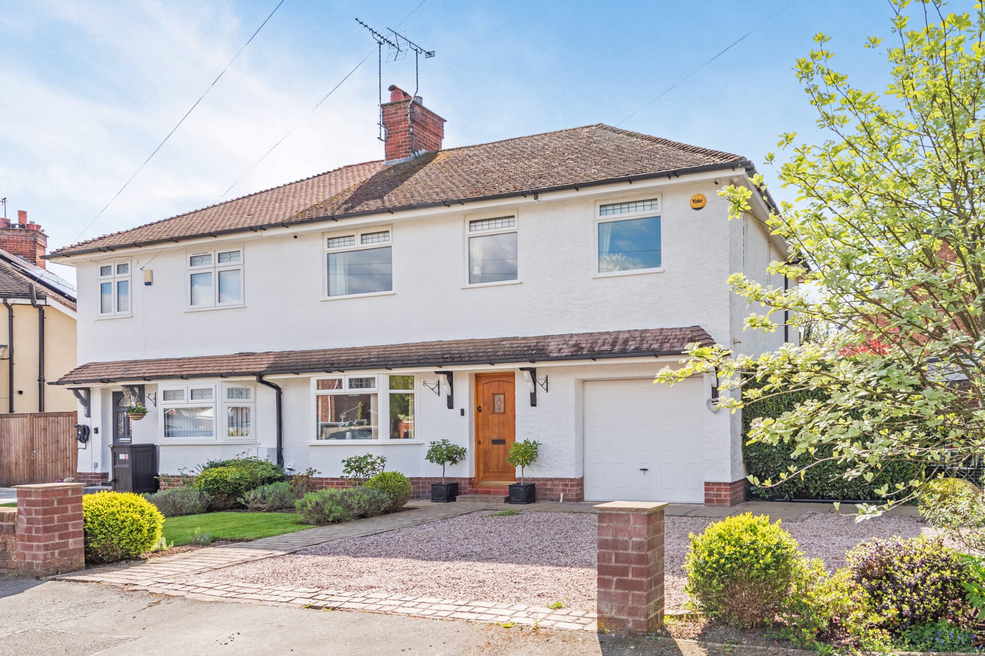 Aughton Way, Broughton, CH4