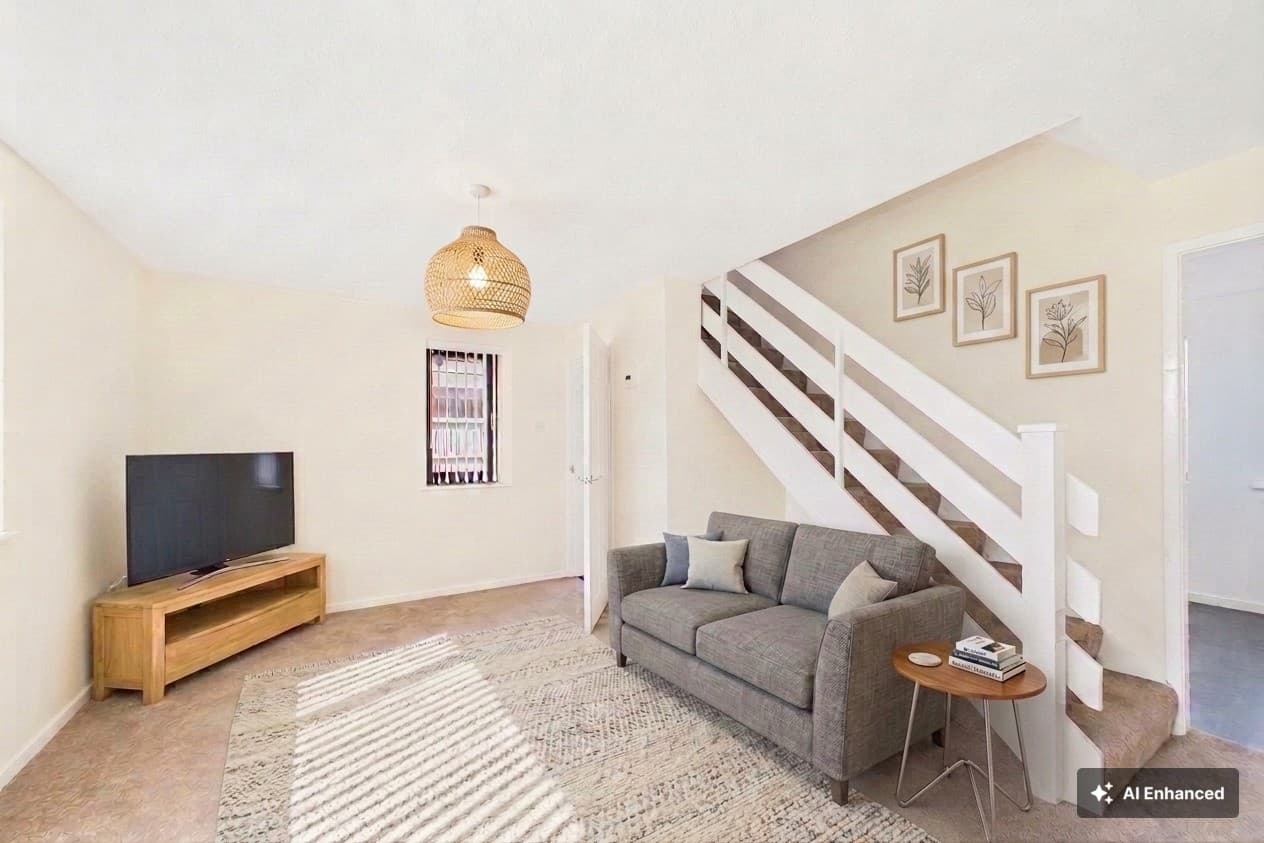 Lancaster Park, Broughton, CH4