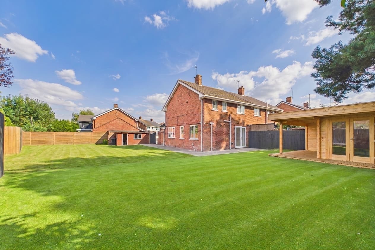 Aughton Way, Broughton, CH4
